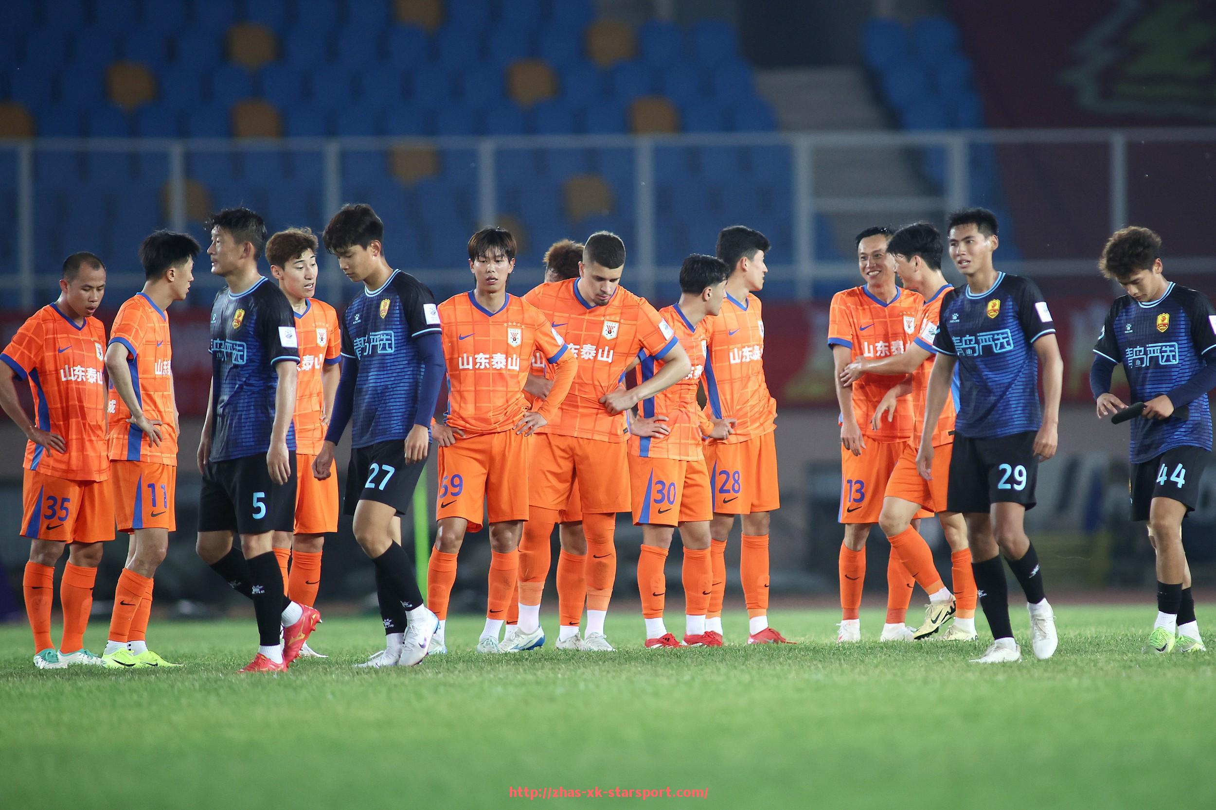 星空体育-世俱杯球员在比赛中的情绪管理策略及典型案例分析